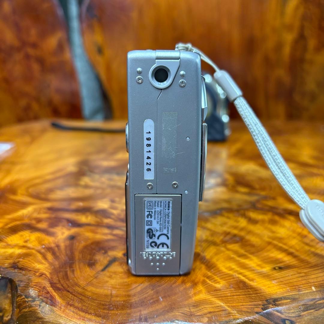 コニカ Konica デジタルカメラ Digital Revio KD-500Z