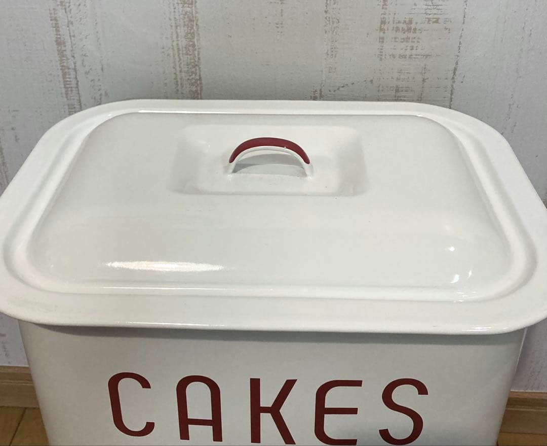 CAKES ホーロー缶　大きめ　美品　可愛い 希少品