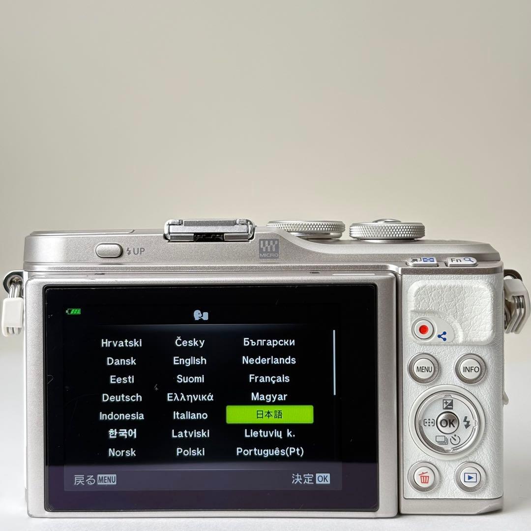 Wi-Fi搭載 OLYMPUS E PL-10オリンパス ペン ダブルレンズ♪