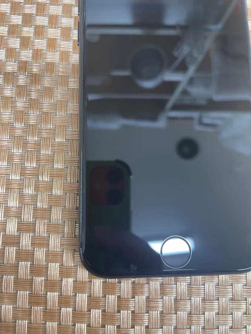 iPhone SE 第3世代 64 GB ミッドナイトSIMフリー【8989】