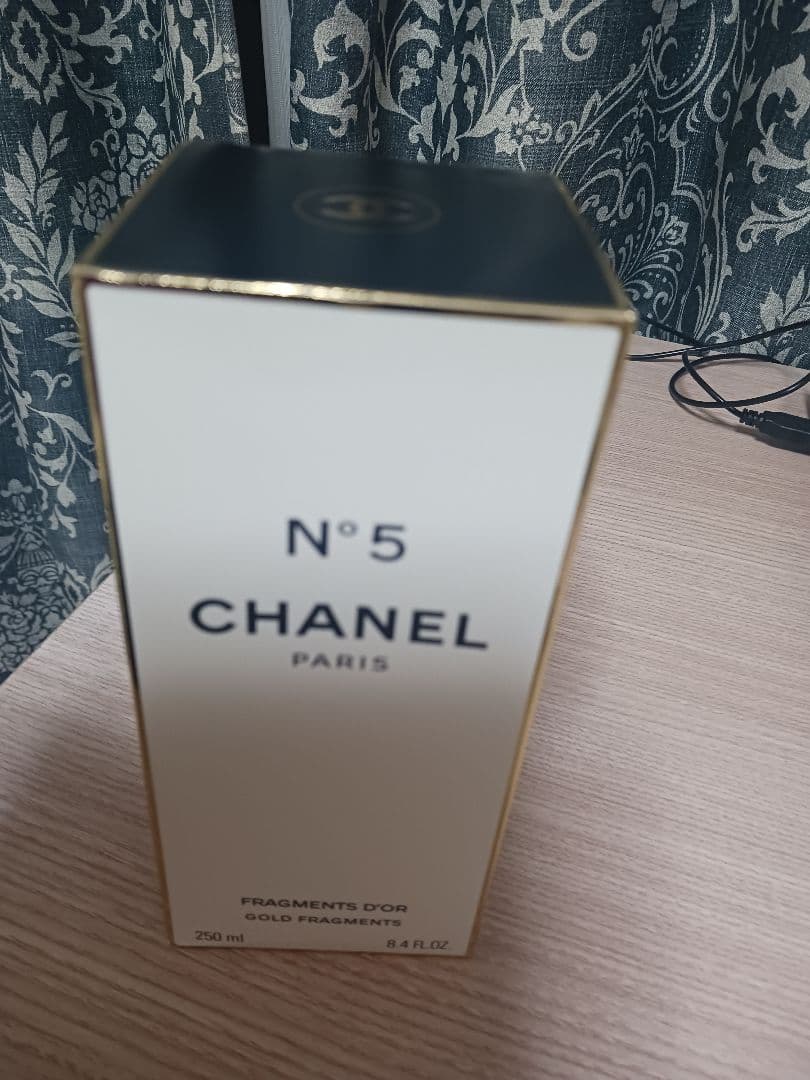 新品 限定品No. 5 ジェルパフューム