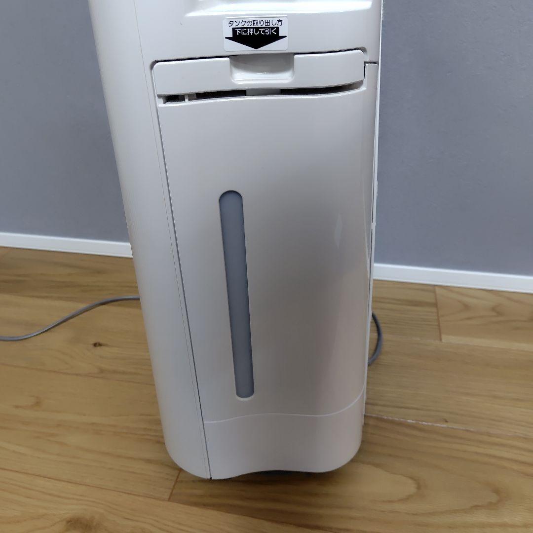 値下げ SHARP シャープ　加湿空気清浄機 KC-J50-W 2019年製