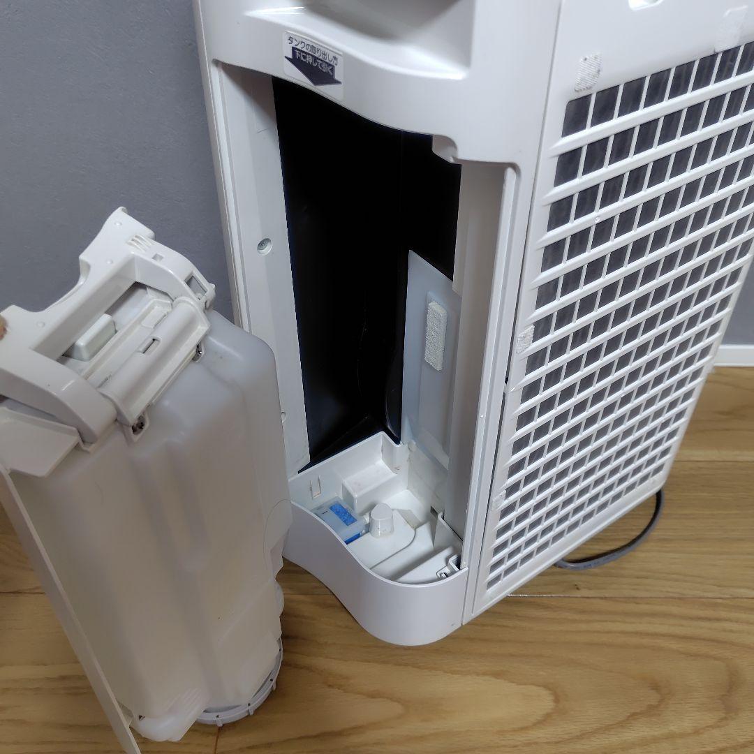 値下げ SHARP シャープ　加湿空気清浄機 KC-J50-W 2019年製
