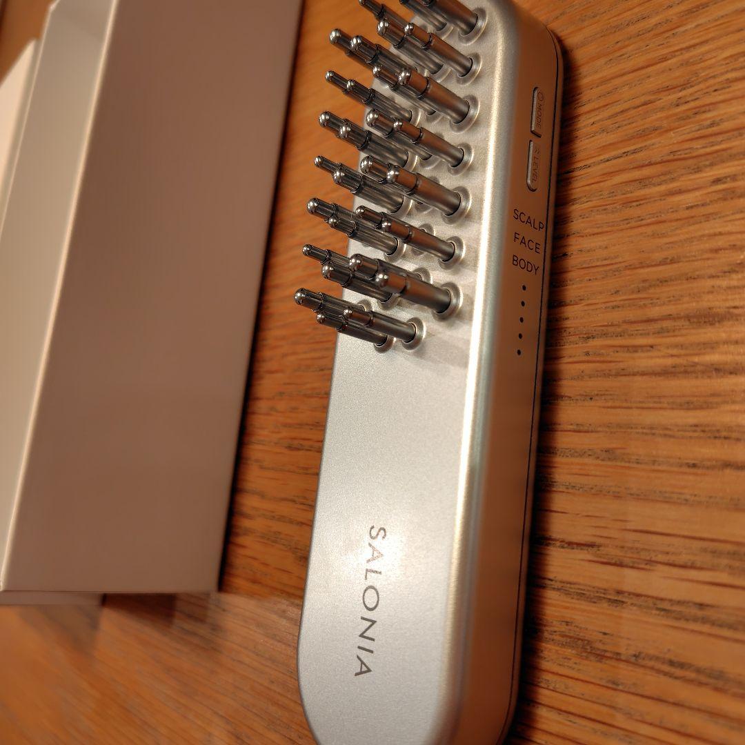 美品　SALONIA サロニア EMSリフトブラシ