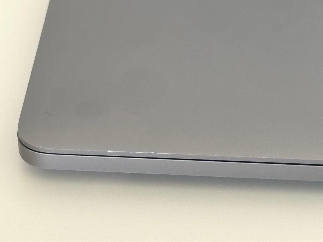 MacBook Pro 2018 15インチ i9 メモリ32GB A1990