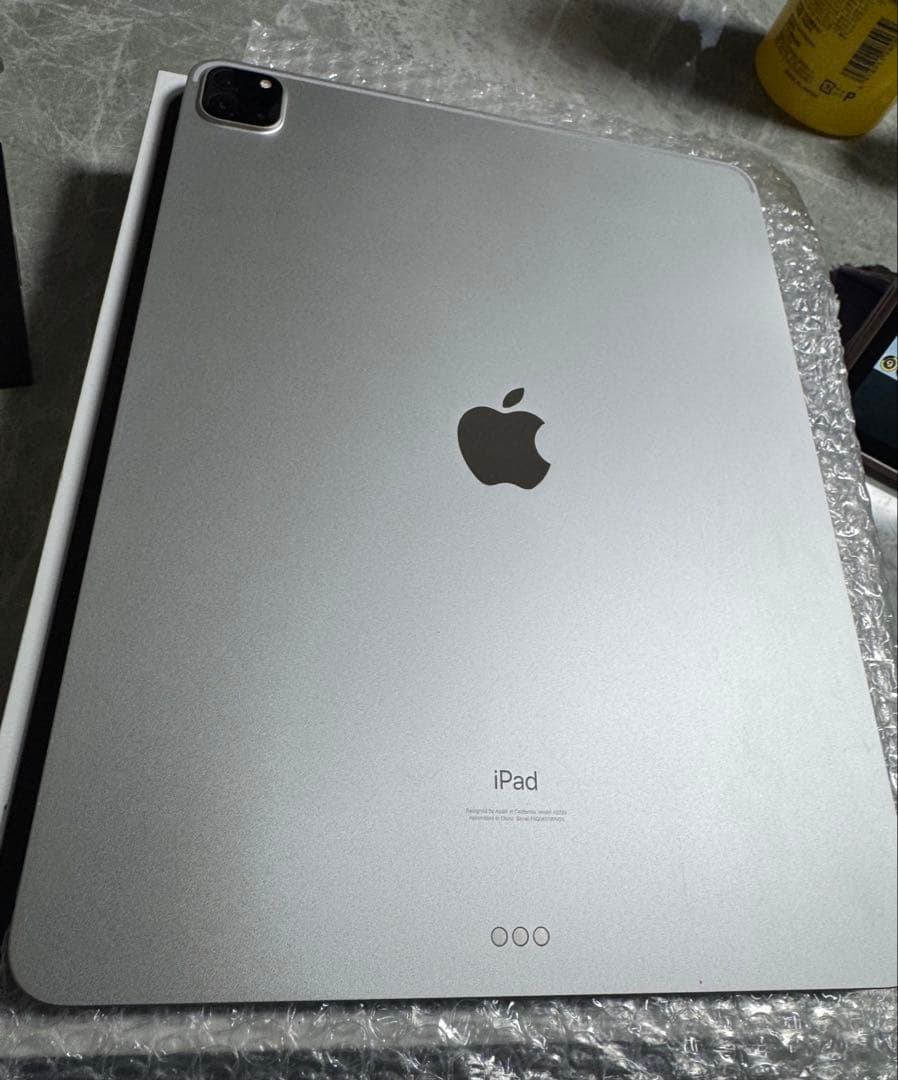 ジャンクiPad Pro 12.9第四世代 シルバー
