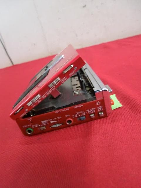 84b　Toshiba Walky オートリバース カセットプレーヤー　ジャンク