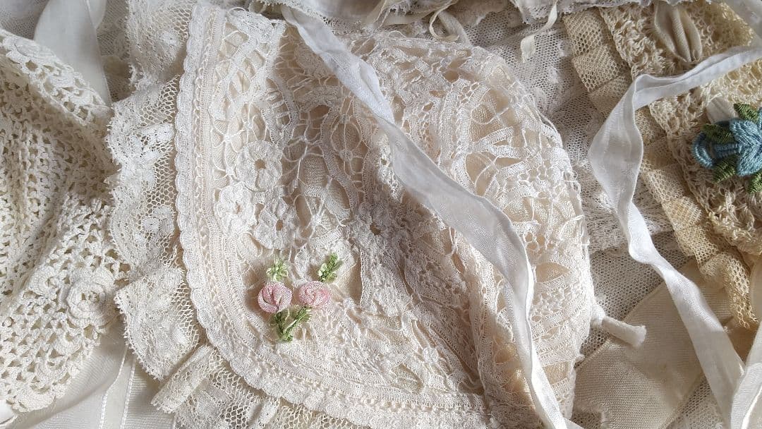 気まぐれSALE❀フランスアンティーク　手縫い ボネ　3点♪ロココリボン付き
