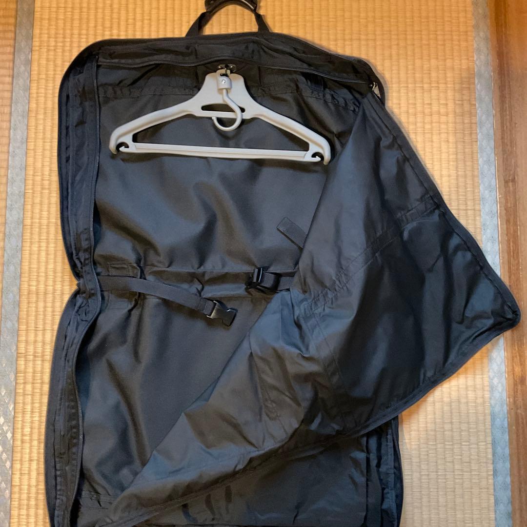 吉田カバンLuggage Label ブラック ガーメントバッグ