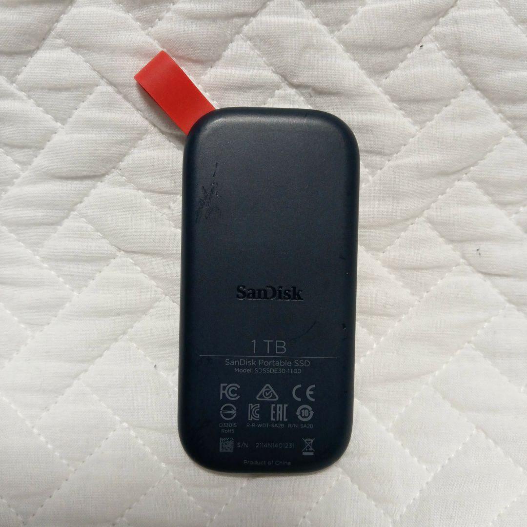 SanDisk ポータブルSSD 1TB SDSSDE30-1T00　大容量