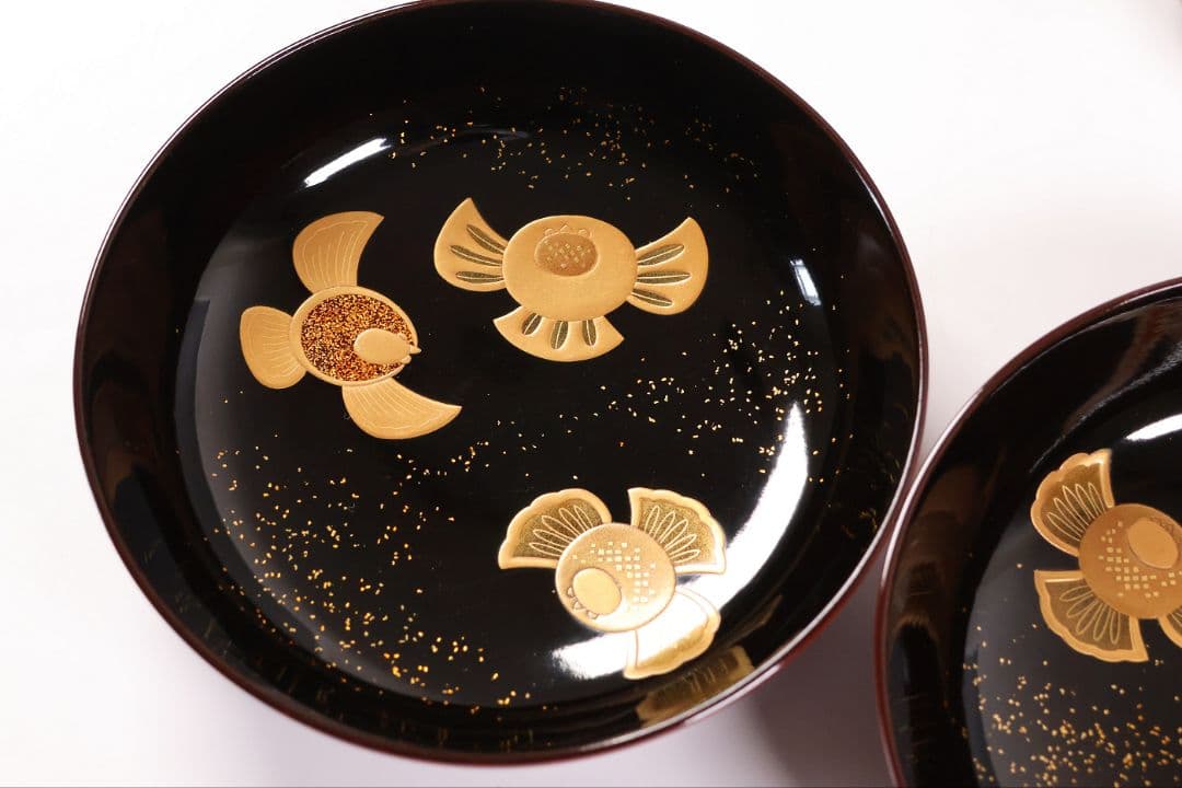 【MB274】天然木漆塗 ふくら雀金蒔絵 溜塗内黒 煮物椀二客 福良雀 大正昭和