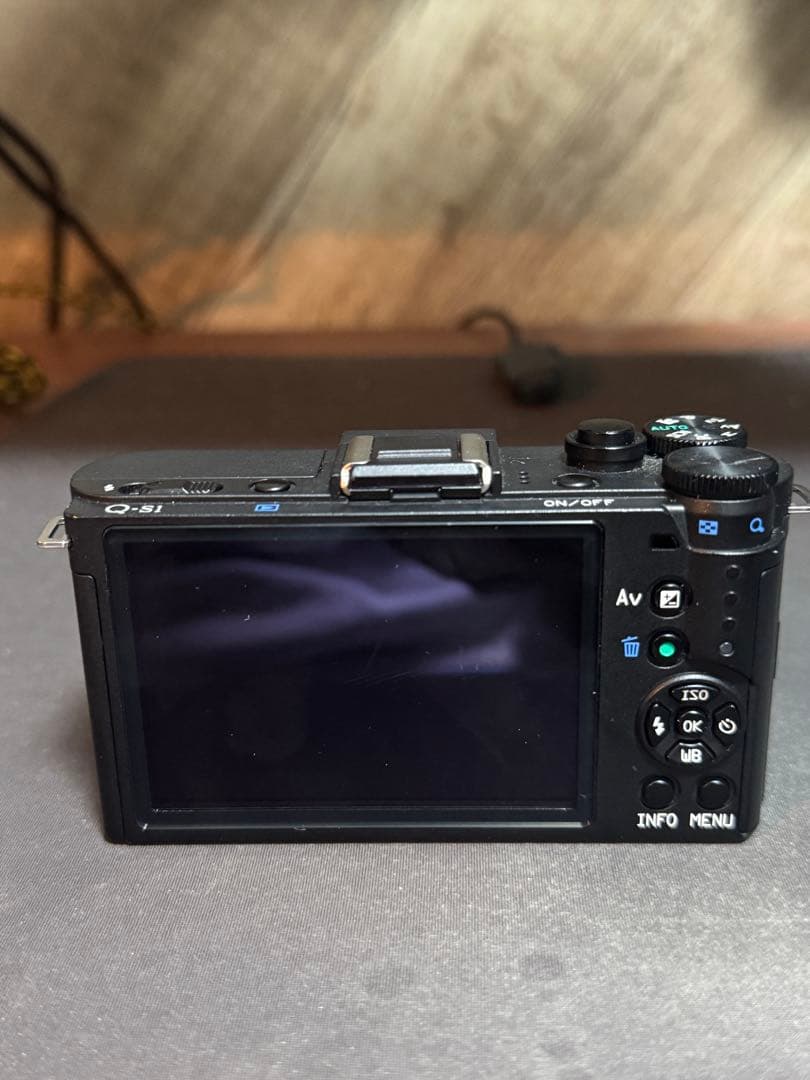 PENTAX Q-S1 ミラーレスカメラ 本体とレンズ2本付属