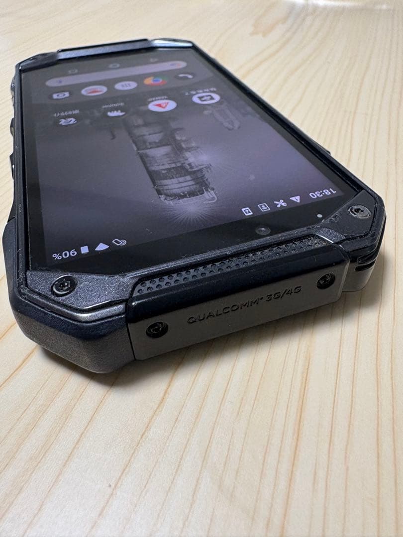 京セラ TORQUE G04 KYV46 SIMロック解除済