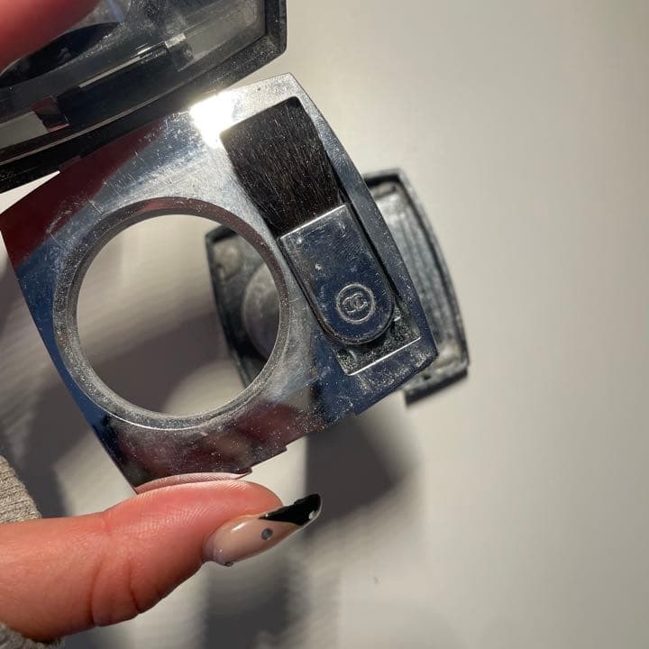 CHANEL ルミエールプラティン　限定品