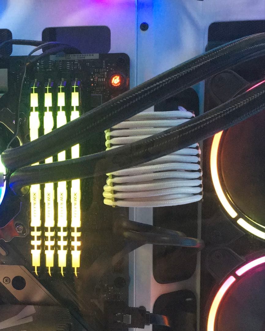 メモリー Kingston HyperX FURY DDR4 3200MHz 4x8GB