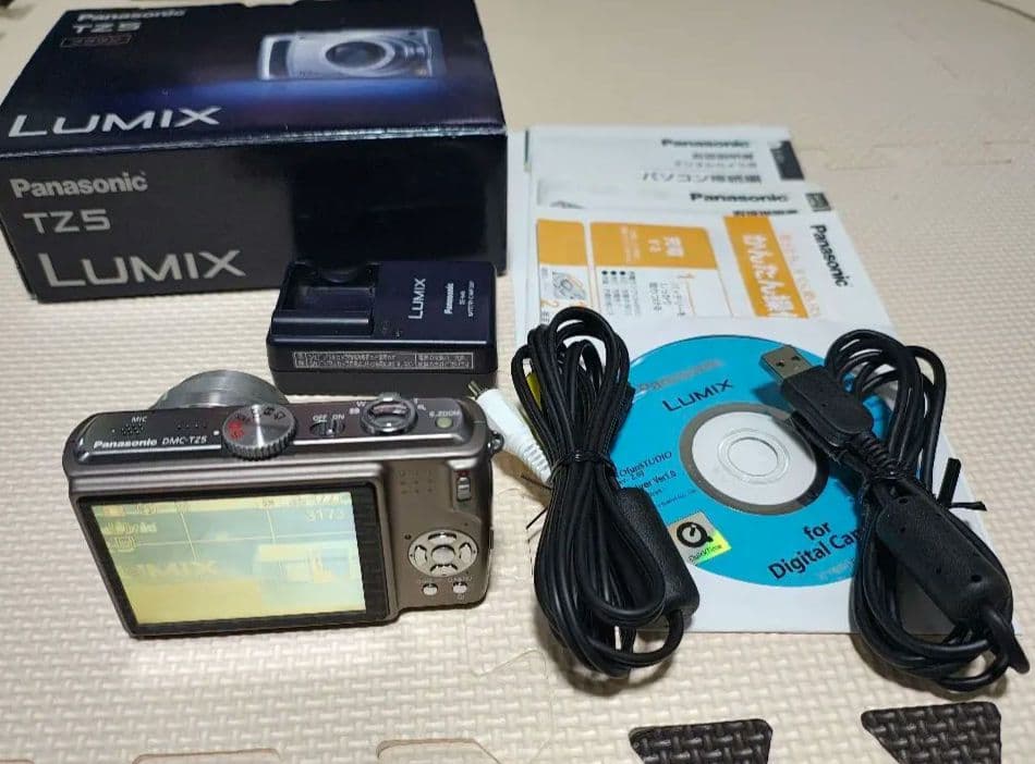 Panasonic DMC-TZ5 デジタルカメラ　光学10倍ズーム　傷あり