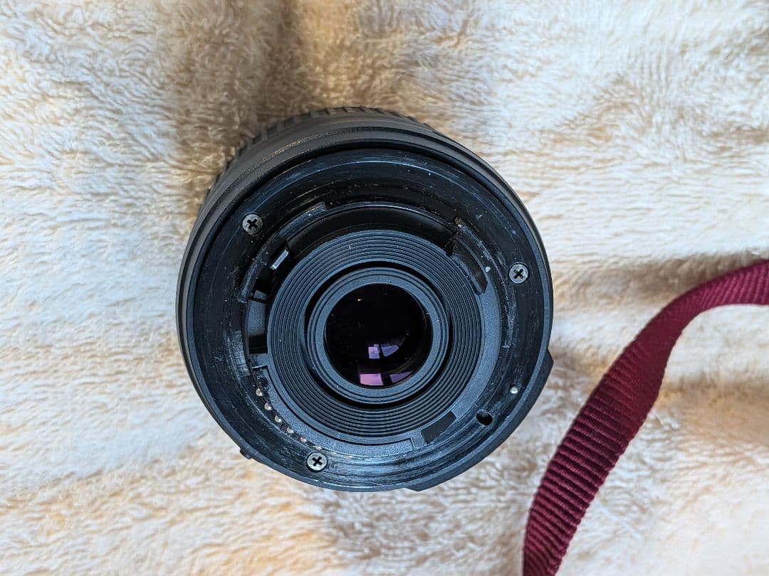 Nikon D3300 デジタル一眼レフカメラ レッドセット