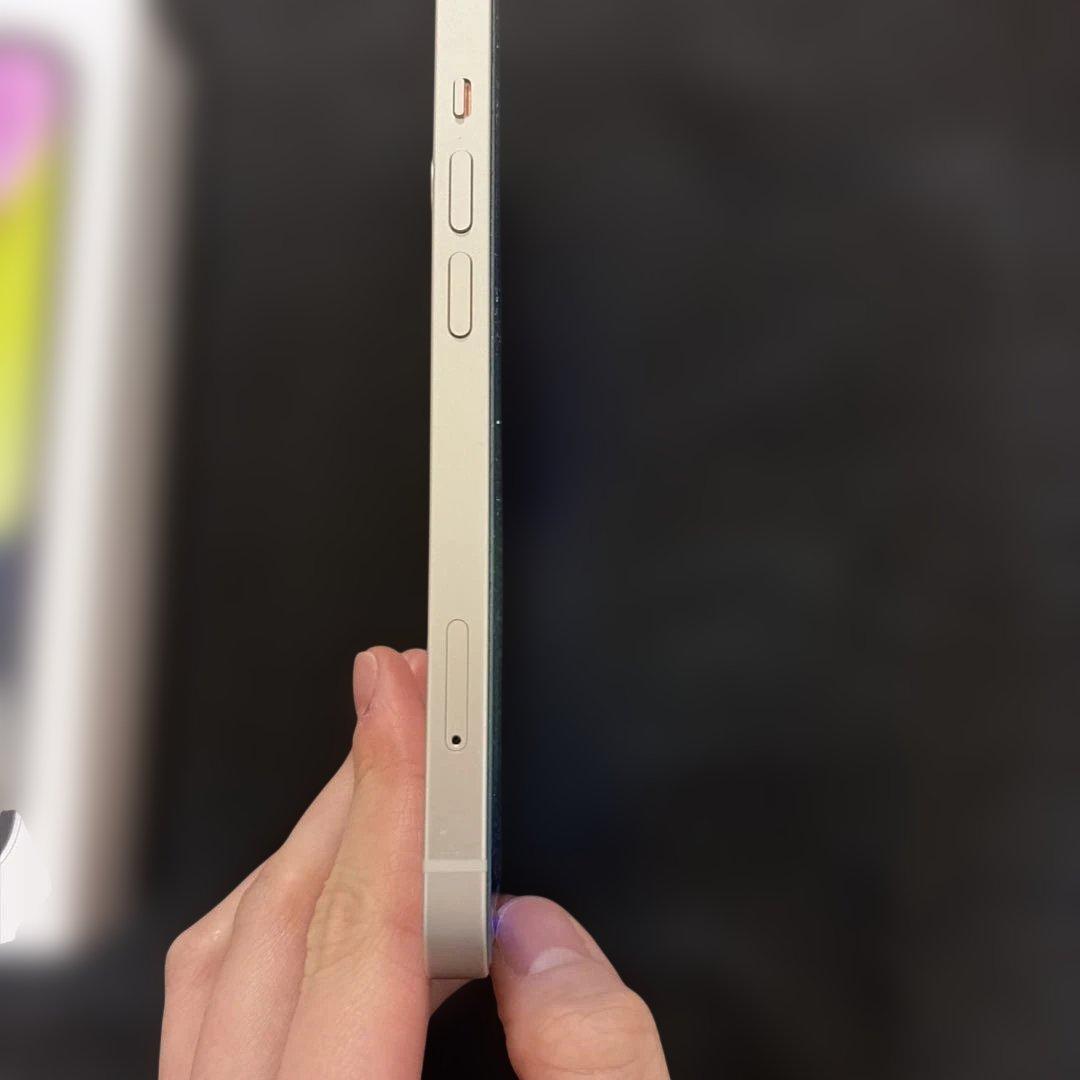 iPhone14 256GB スターライト 白