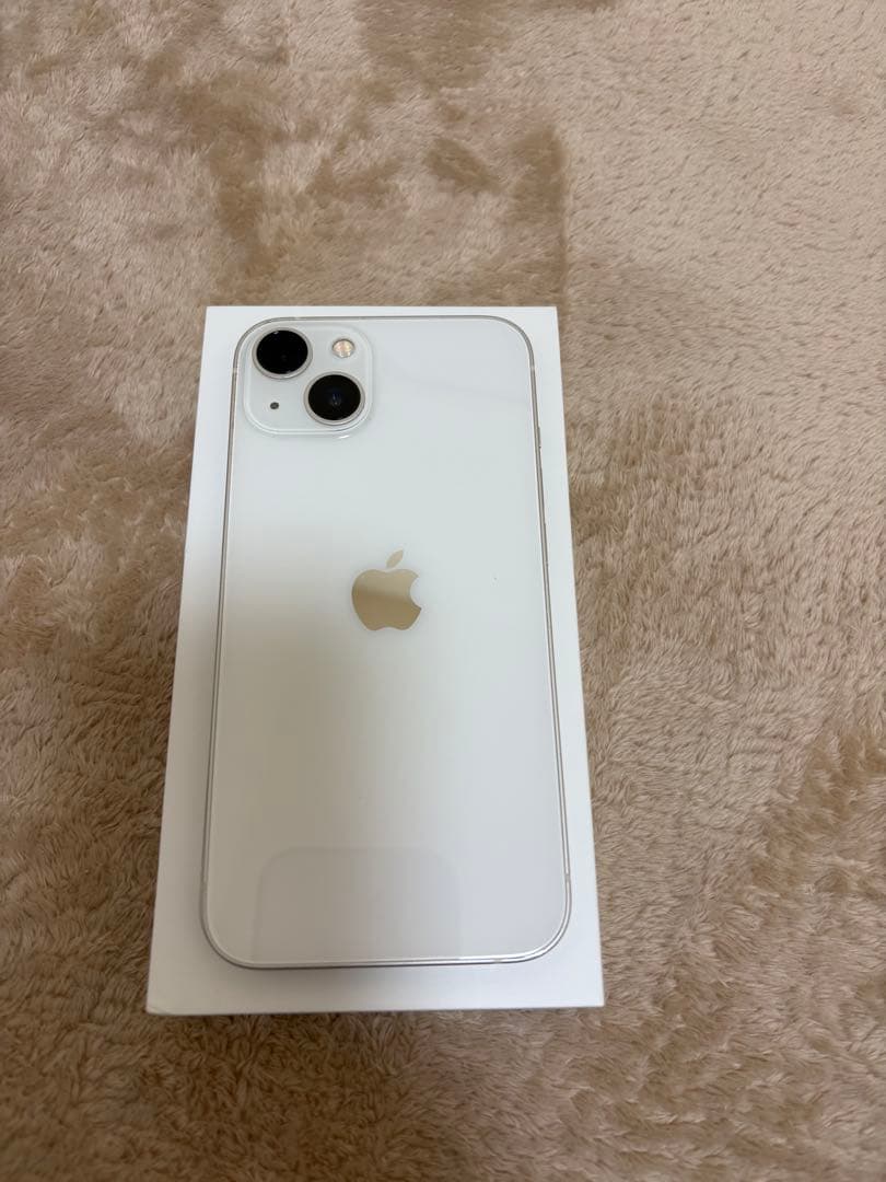 iPhone13 スターライト256GB