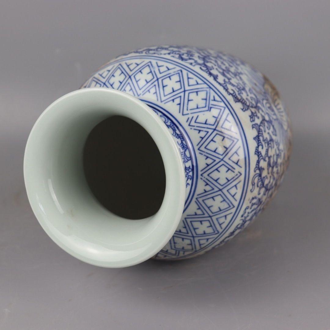 青花纏枝喜字紋冬瓜瓶 景徳鎮 陶磁器 装飾品 現代工芸品 美術品 置物