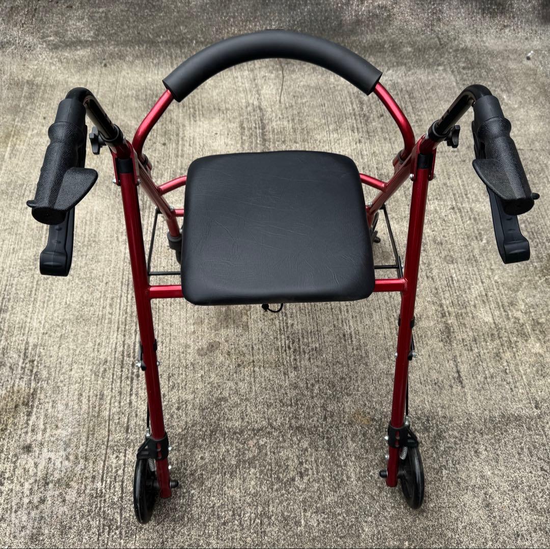 歩行器 メーカー ''Healthmeans walker''