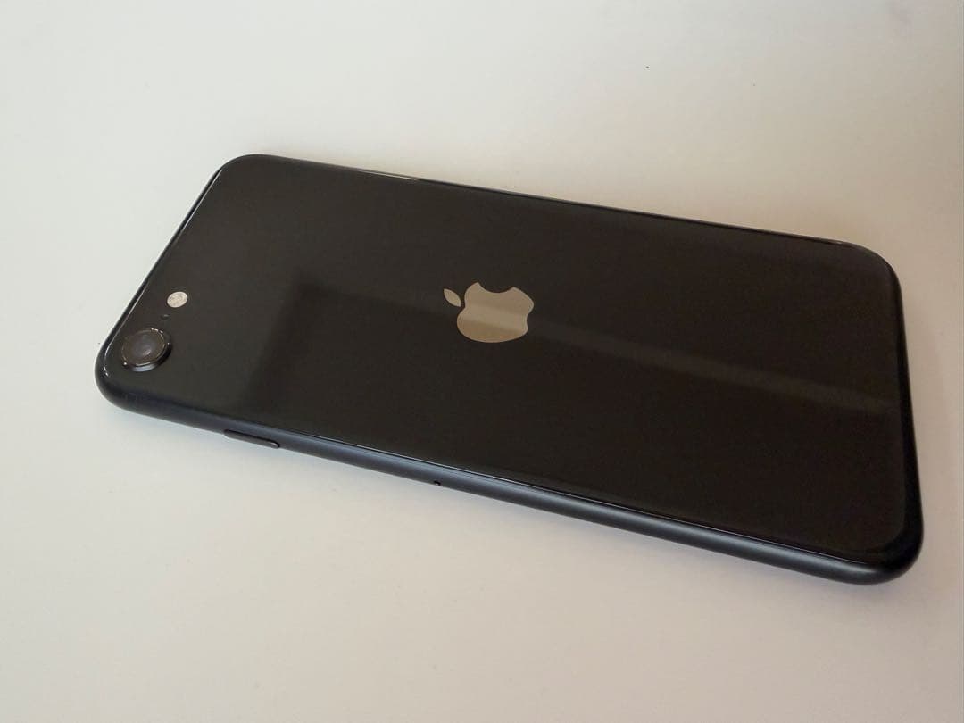 《美品》Apple iPhone SE第二世代 256GB SIMフリー