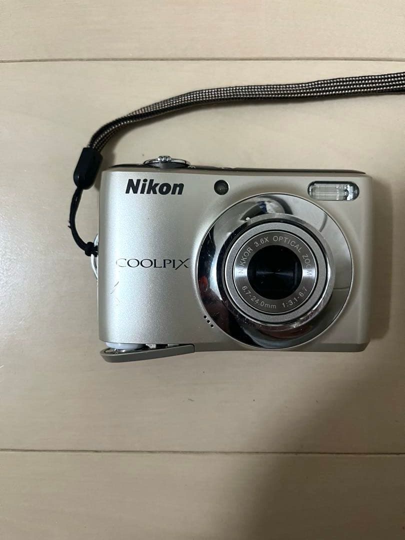 Nikon COOLPIX L21 シルバー⭐︎sdカード、電池付き