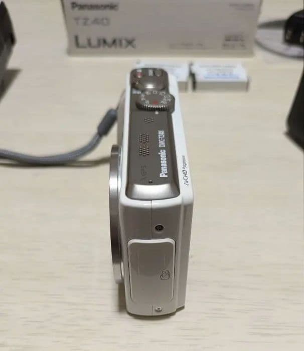 Panasonic DMC-TZ40 デジタルカメラ 専用純正ケース装着