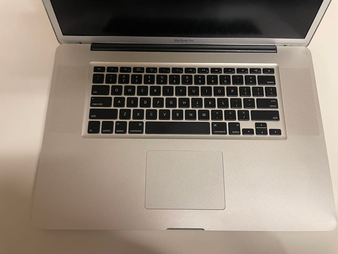 MacBook Pro 17インチ ジャンク