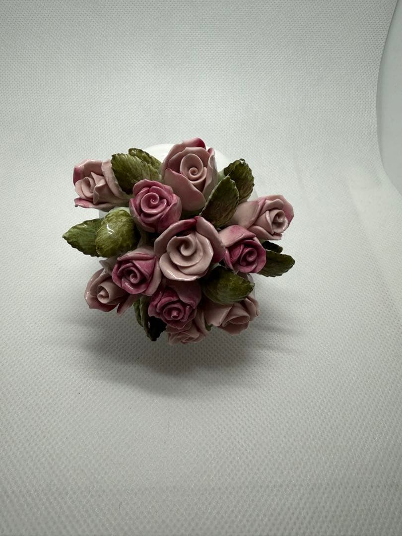 ヴィンテージ　ロイヤルアルバート　美しい薔薇　陶花　イギリス　英国　バラ　陶器