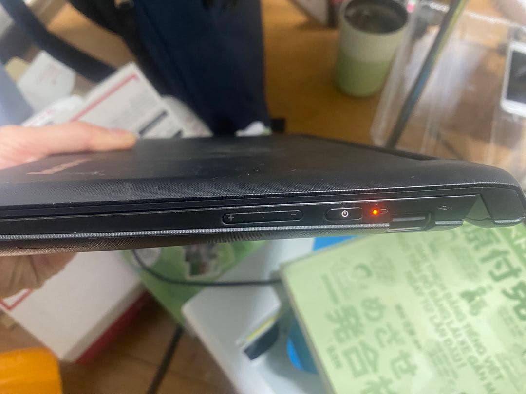 Lenovo ideapad Windowsタブレット本体
