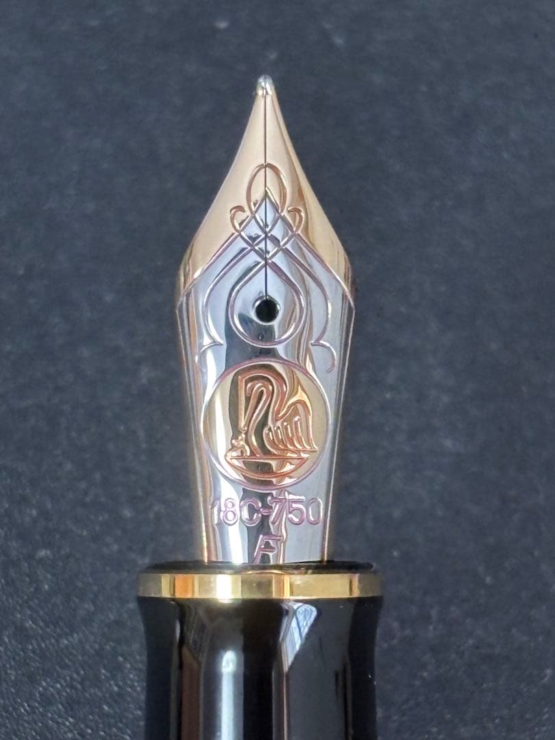 ペリカン スーベーレーン M800 赤縞 F 細字 万年筆