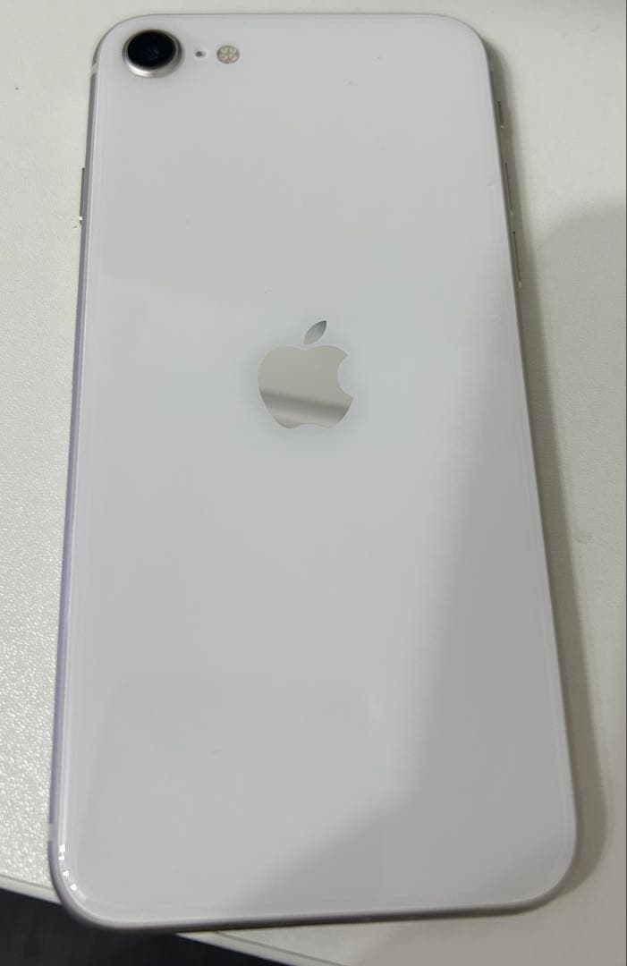 iPhone SE 第三世代 64GB 美品