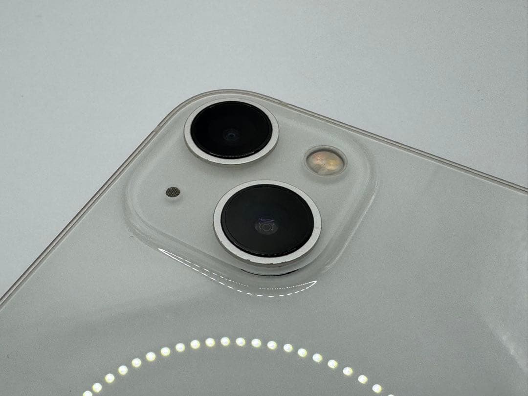 ◆Apple iPhone 13 128GB スターライトSIMロック解除済み◆