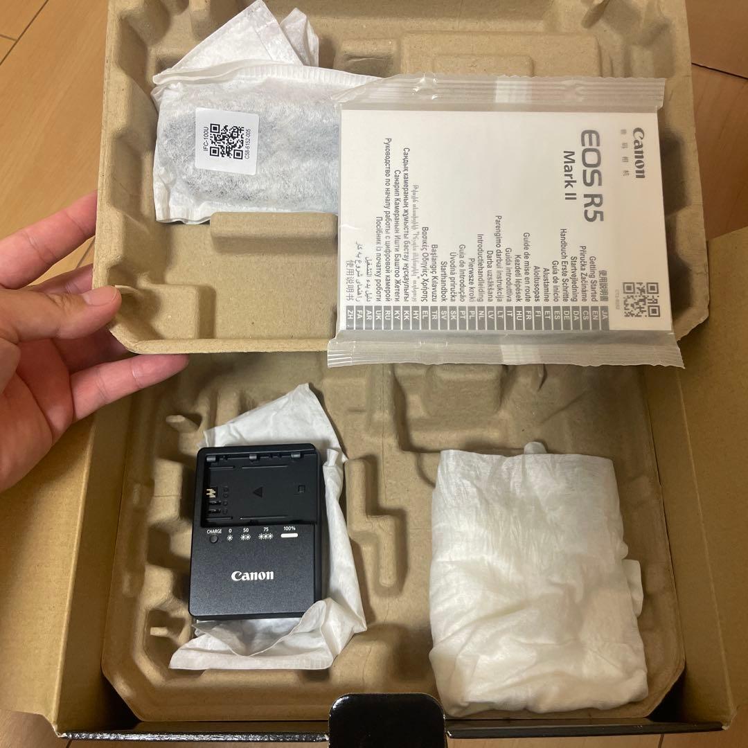 【美品】Canon EOS R5 Mark II + SmallRigケージ