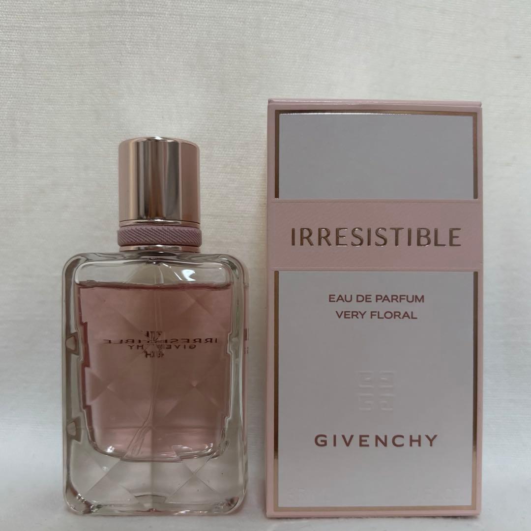 ジバンシィ　GIVENCHY 香水　【箱付き】　50ml