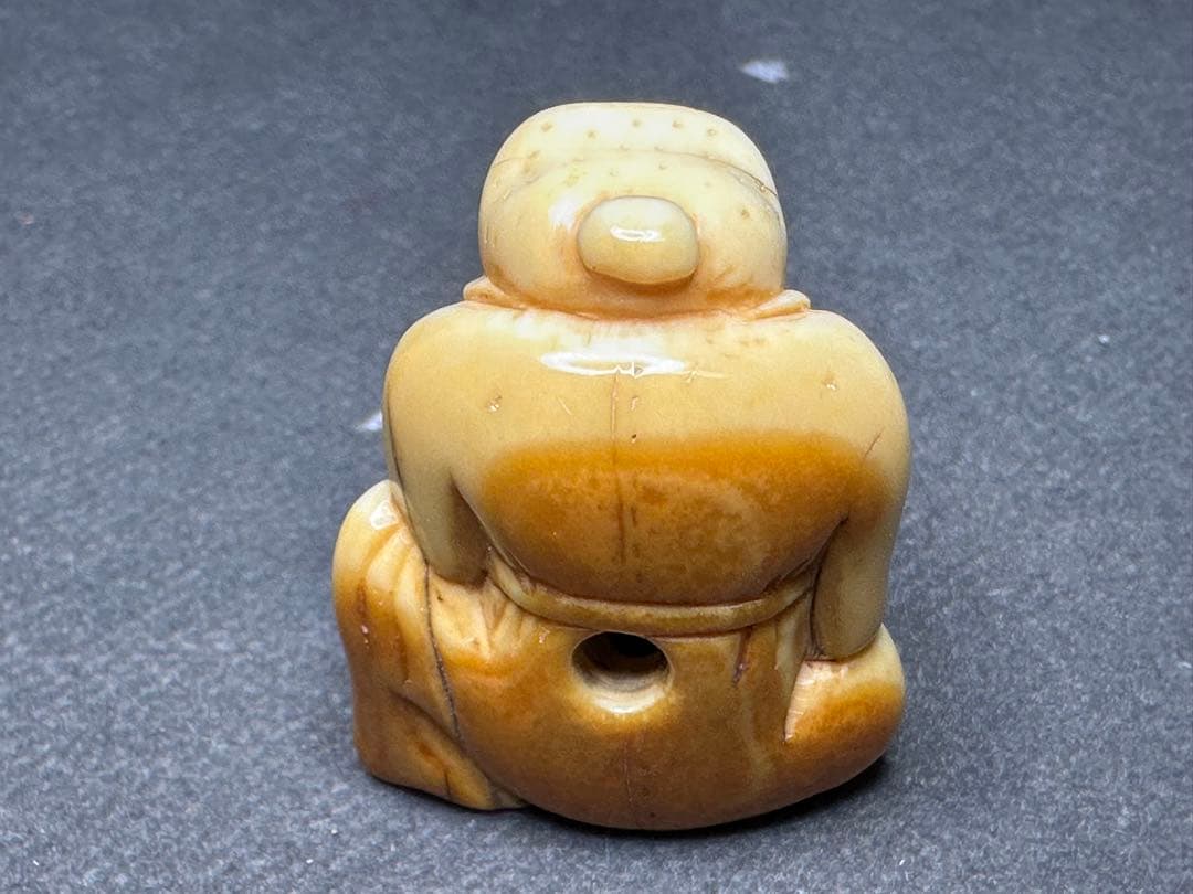 極上　根付　天然素材　アンティーク　骨董　飾り物　古美術品　 置物　細密細工