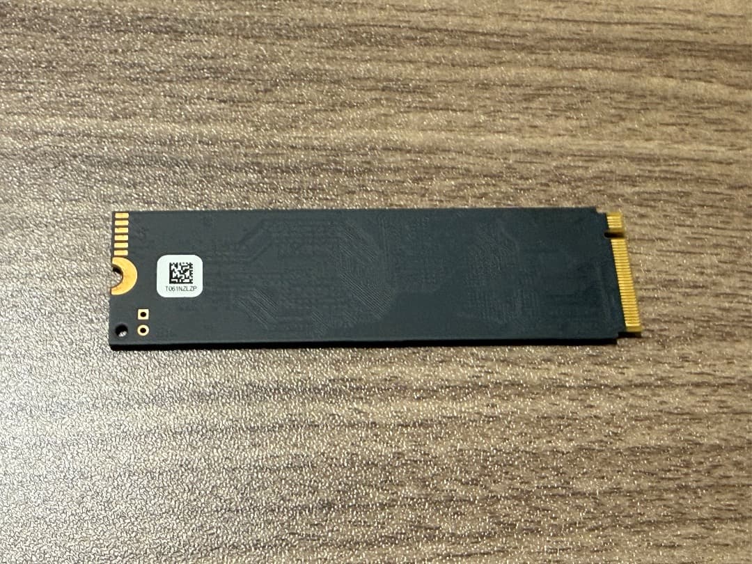 き*)様 crucial P1 NVMe SSD 1TB 外付けドライブで使用