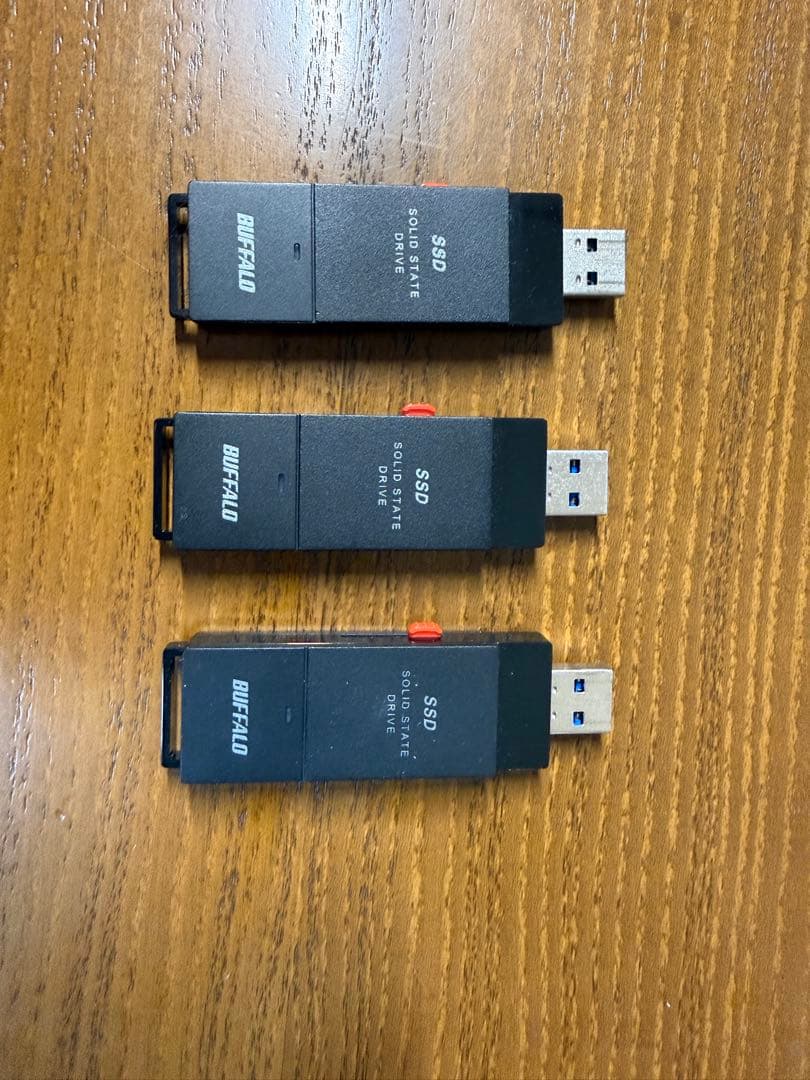 ば*す様 バッファロー 1.0TBコンパクト USB3.2Gen1 SSD-PU