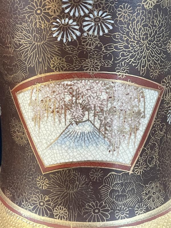 薩摩焼　連山作　色絵金襴手扇面花鳥風景図文大花瓶