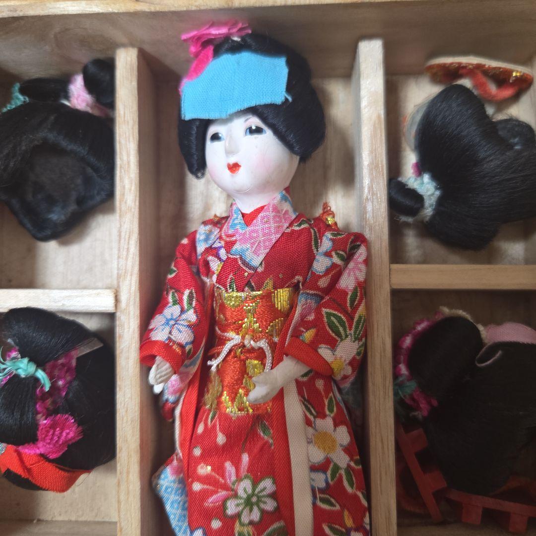 日本人形 赤い花柄 着物　かつら替え人形　ハナコ
