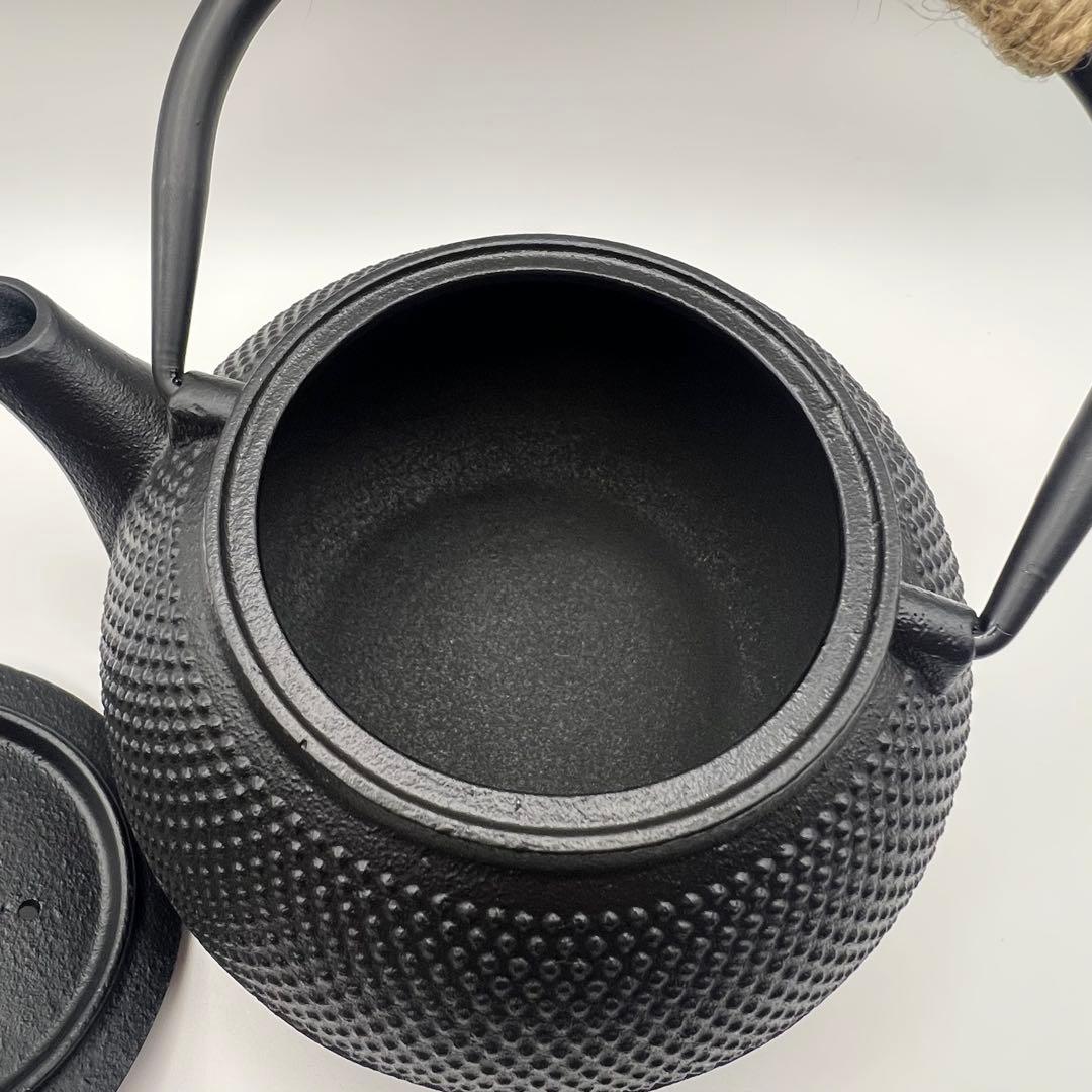 鉄瓶 南部鉄瓶 鉄分補給 黒い鋳鉄製鉄瓶 直火可 茶道 伝統工芸品 600ml