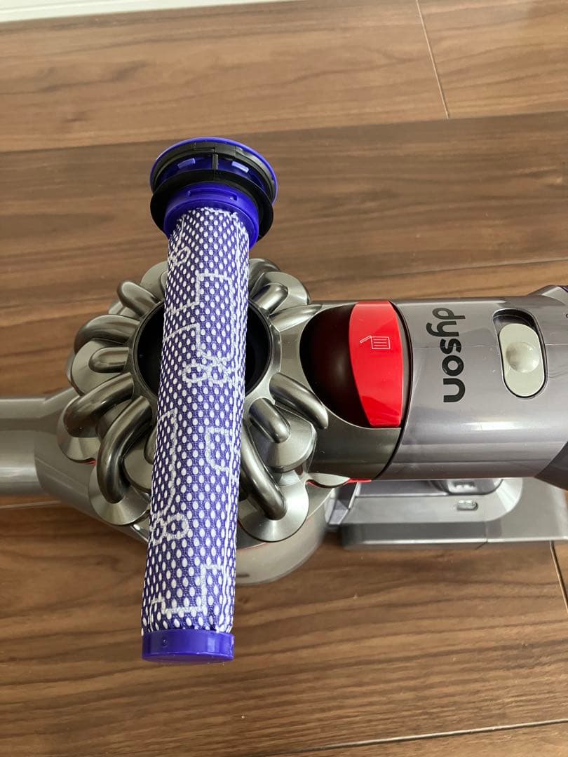 Dyson V8 SV10 コードレスクリーナー 分解清掃済み 動作品