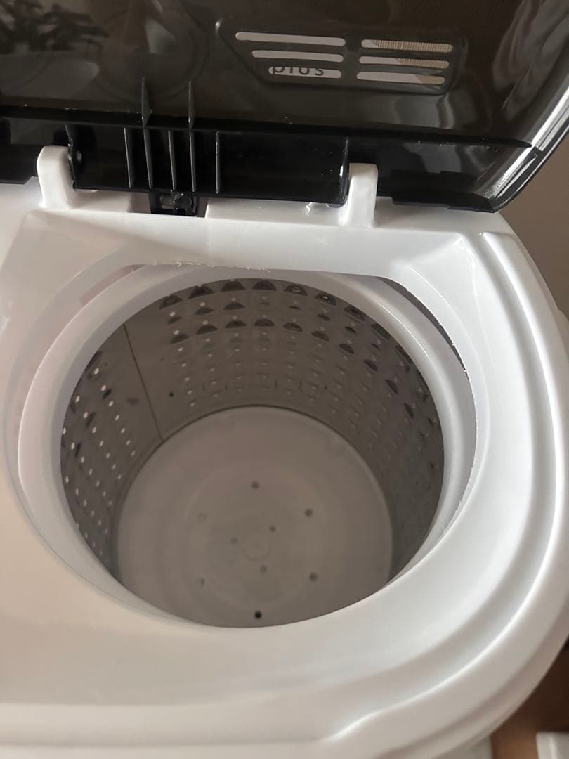 ニ槽式洗濯機　コンパクトサイズ