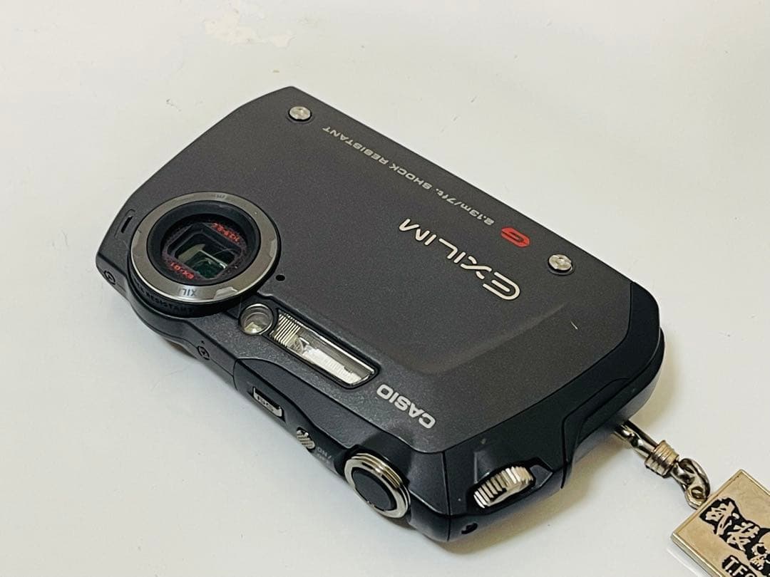 CASIO EXILIM 防水・耐衝撃デジタルカメラ