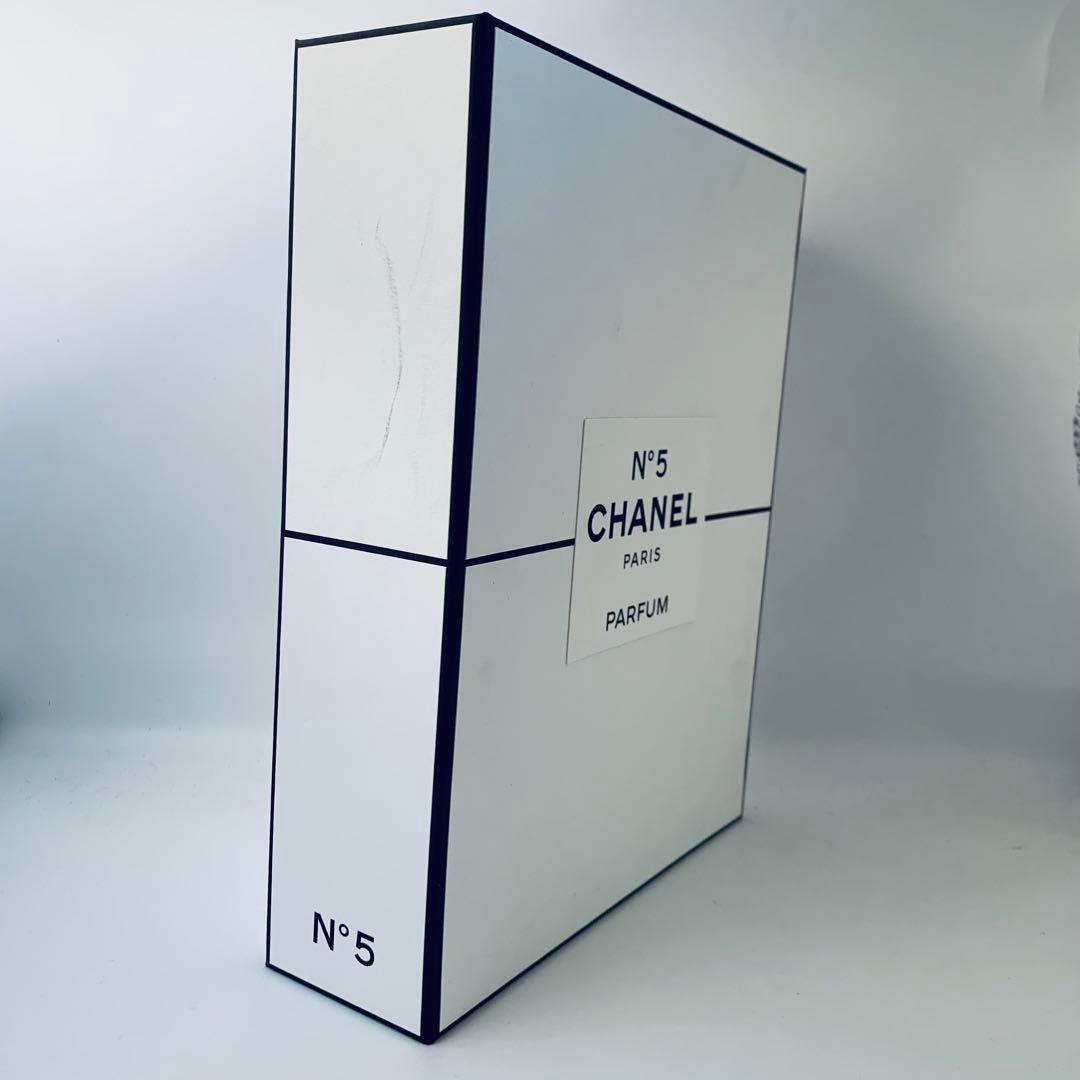 【非売品・新品】香水付きブック「CHANEL N°5」100周年記念 限定キット