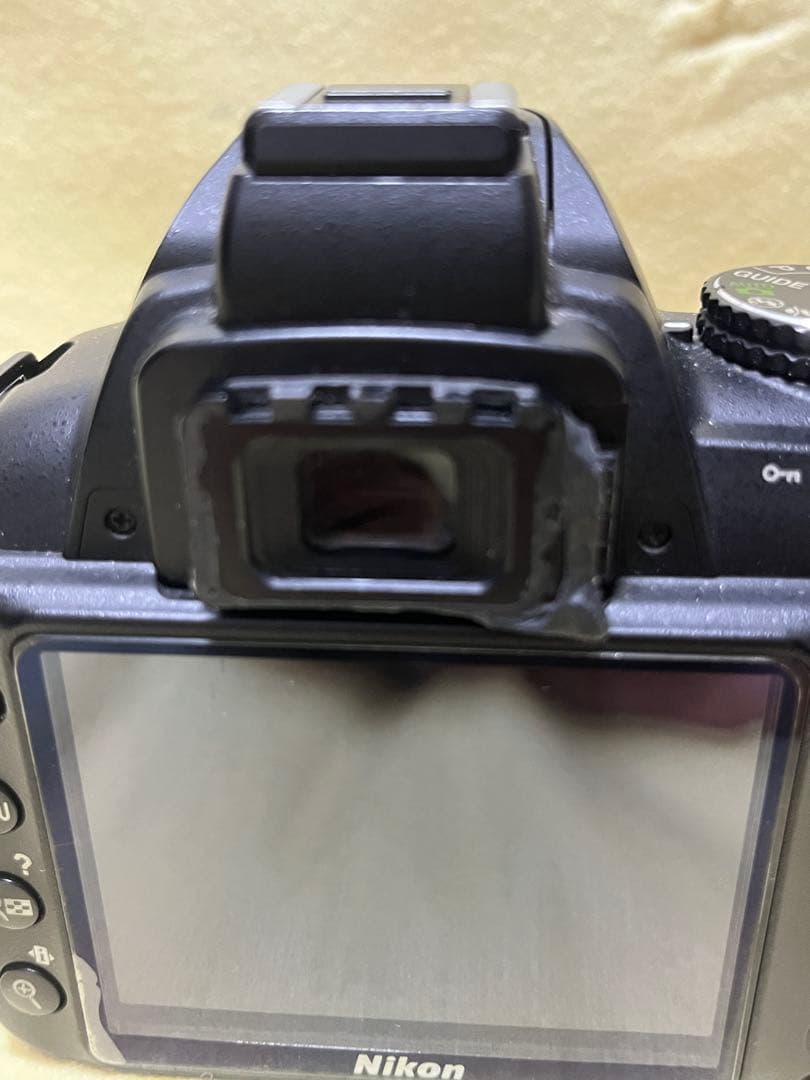 美品 Nikon D3000 デジタル一眼レフカメラKIT