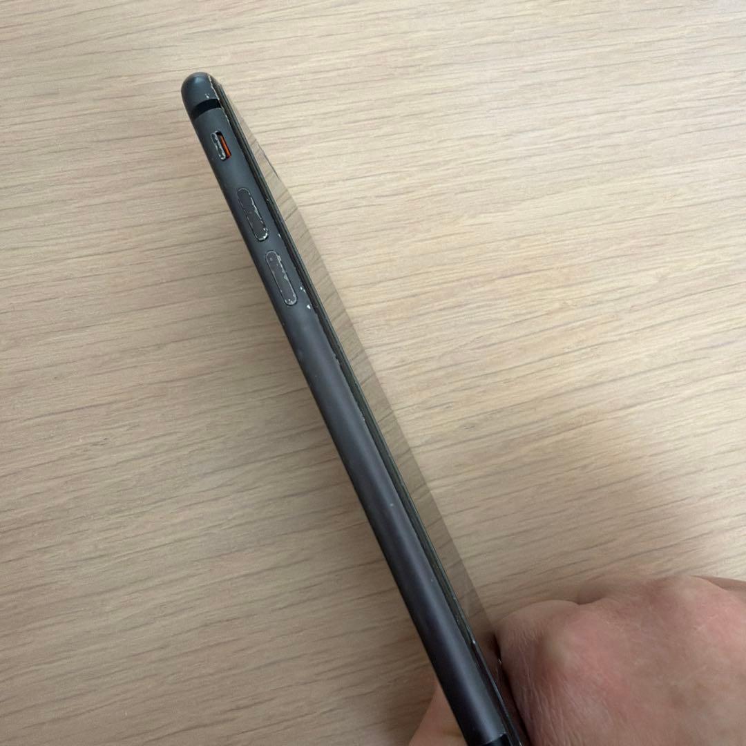 iPhone 8中古