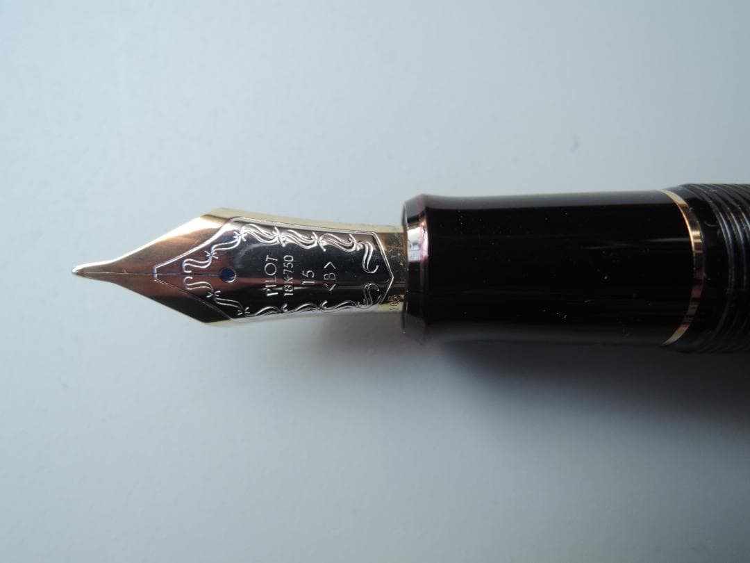 メ*9様 PILOT CUSTOM845 FKV-5MR-B-B 軸色黒