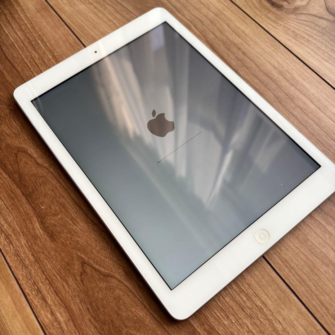 Apple iPad シルバー 本体